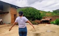 腿张大点就能吃扇贝不疼视频